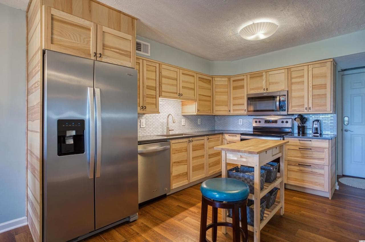 Beautiful Beachfront-Oceanfront First Floor 2Br 2Ba Condo In Cherry Grove, North Myrtle Beach! Renovated With A Fully Equipped Kitchen, 3 Separate Beds, Pool, Private Patio & Steps To The Sand! Екстериор снимка